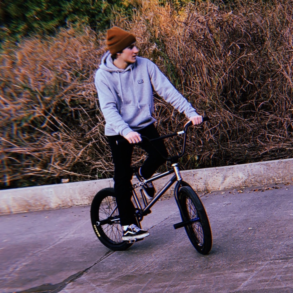 Meet your Posher, Tristen